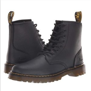 Great condition men’s dr marten boot !